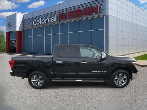 2019 Nissan Titan SL