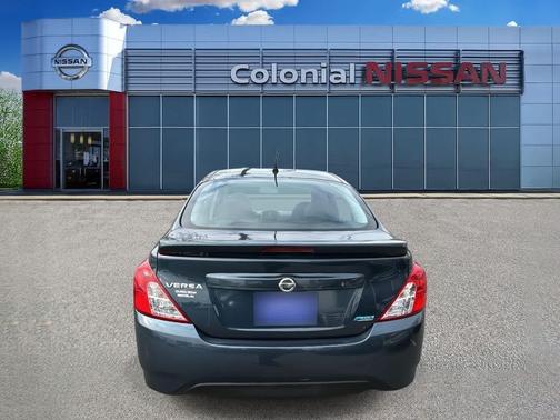 2015 Nissan Versa 1.6 S+