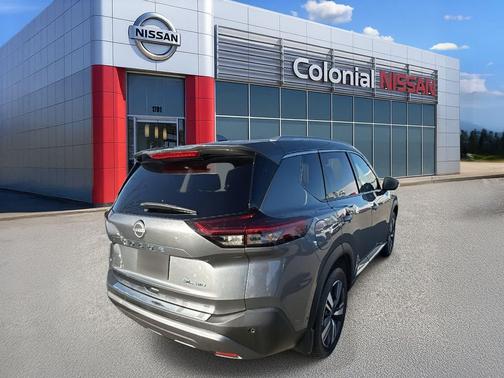2022 Nissan Rogue SL