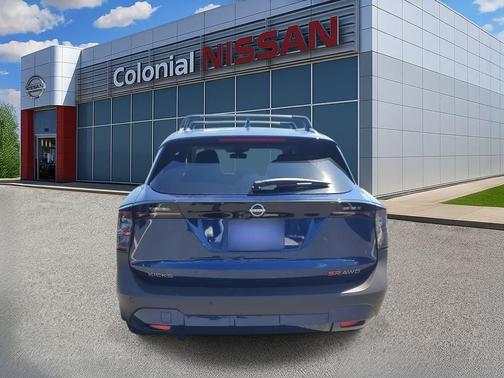 2025 Nissan Kicks SR