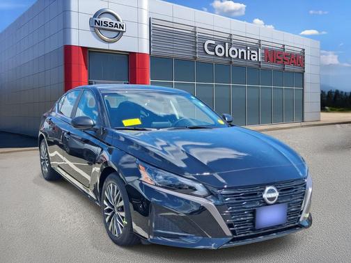 Super Black 2026 Nissan Altima SV FWD