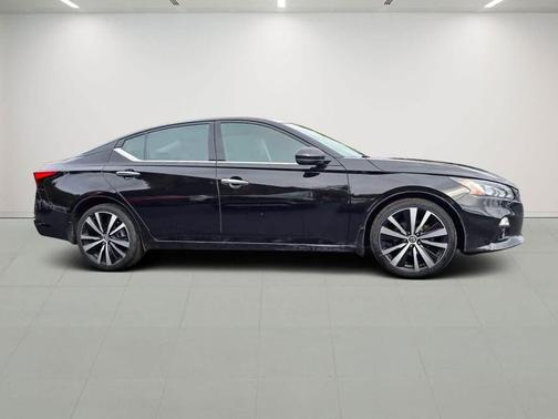 2021 Nissan Altima Platinum Intelligent AWD