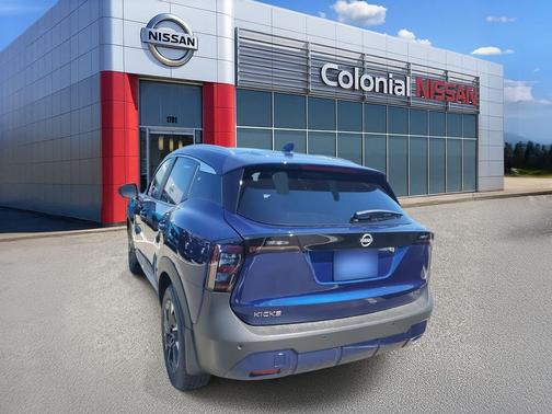 2025 Nissan Kicks SV