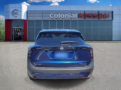 2025 Nissan Kicks SV