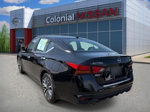 Super Black 2023 Nissan Altima 2.5 SV
