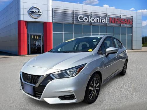 Brilliant Silver Metallic 2021 Nissan Versa 1.6 SV