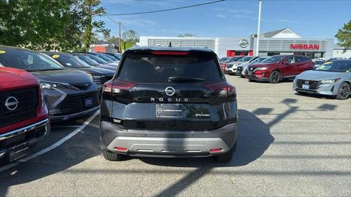 2025 Nissan Rogue Rock Creek
