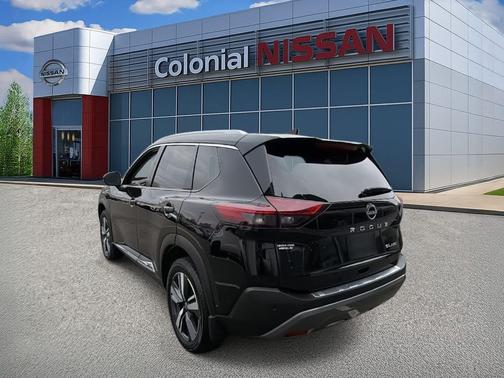 2022 Nissan Rogue SL