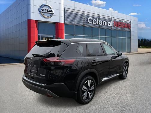2022 Nissan Rogue SL