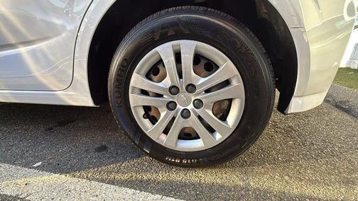 2020 Chevrolet Sonic FWD Hatchback 1FL 5-Door