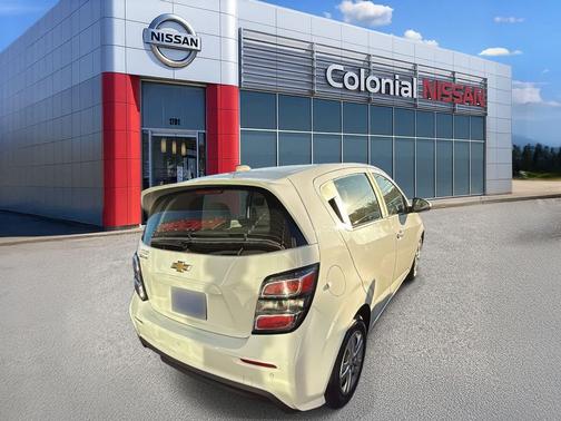 2020 Chevrolet Sonic FWD Hatchback 1FL 5-Door