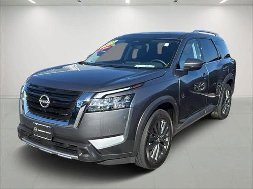 2024 Nissan Pathfinder SL 4WD
