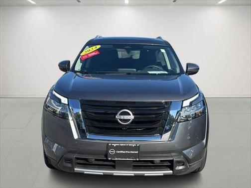 2024 Nissan Pathfinder SL 4WD