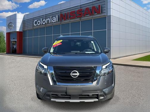 2024 Nissan Pathfinder SL 4WD
