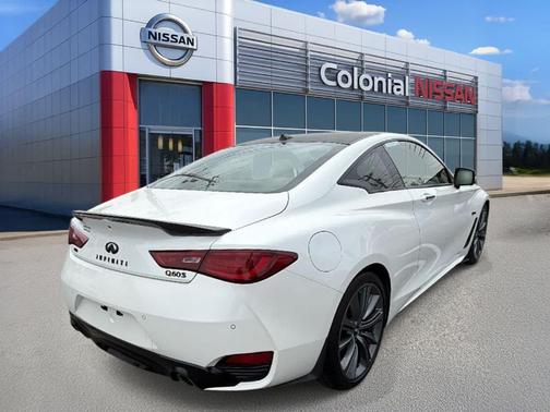 Majestic White 2018 INFINITI Q60 3.0t Red Sport 400