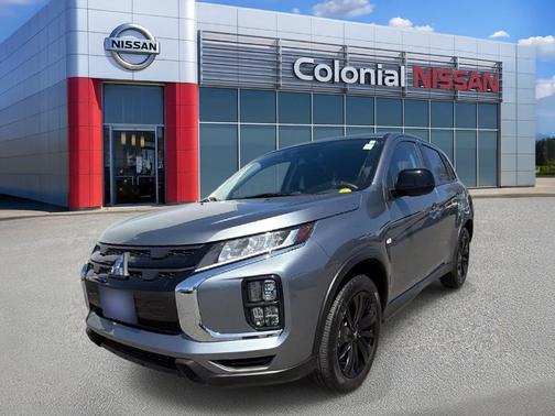 Mercury Gray Metallic 2025 Mitsubishi Outlander Sport 2.0 LE
