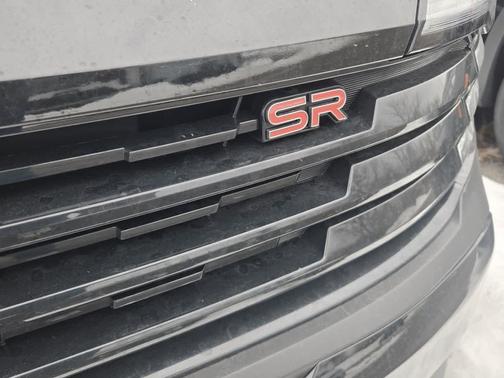 Super Black 2026 Nissan Kicks SR