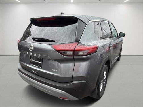 2022 Nissan Rogue S