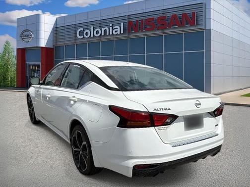 Pearl White Tricoat 2023 Nissan Altima SR Intelligent AWD