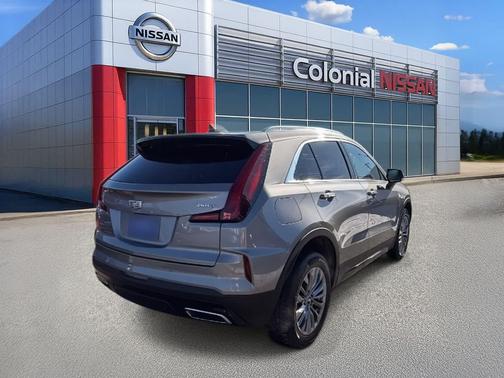 2025 Cadillac XT4 Premium Luxury