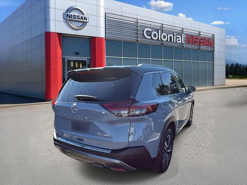 2022 Nissan Rogue SL