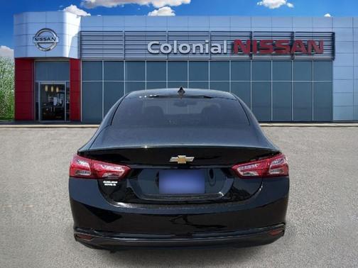 Mosaic Black Metallic 2019 Chevrolet Malibu LT
