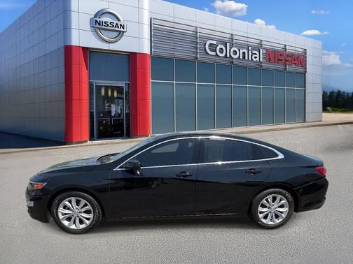 Mosaic Black Metallic 2019 Chevrolet Malibu LT