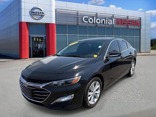 Mosaic Black Metallic 2019 Chevrolet Malibu LT