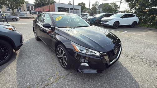 2022 Nissan Altima SR Intelligent AWD