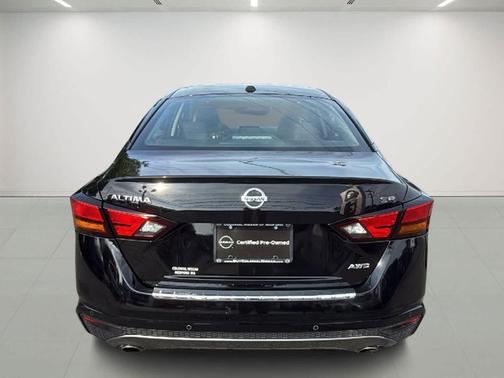 2022 Nissan Altima SR Intelligent AWD