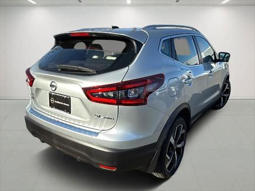 2021 Nissan Rogue Sport SL