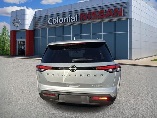 2024 Nissan Pathfinder SV 4WD
