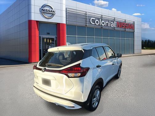 2024 Nissan Kicks S