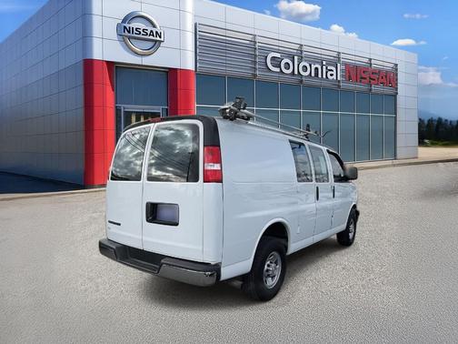 2022 Chevrolet Express 2500 RWD 2500 Regular Wheelbase WT