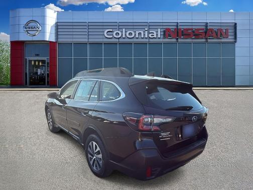 2021 Subaru Outback Base