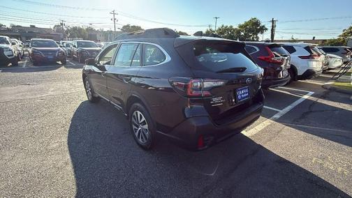 2021 Subaru Outback Base