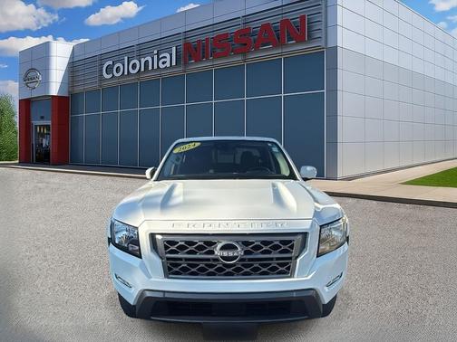 2024 Nissan Frontier SV