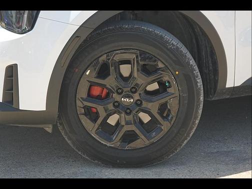Glacial White Pearl 2024 Kia Sorento S
