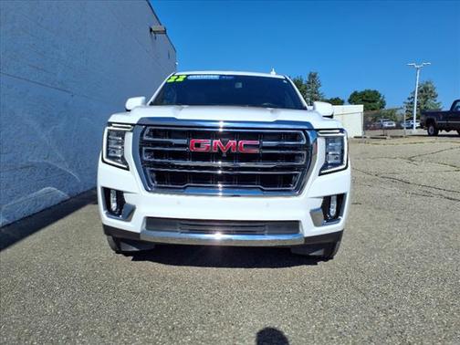 2022 GMC Yukon SLT