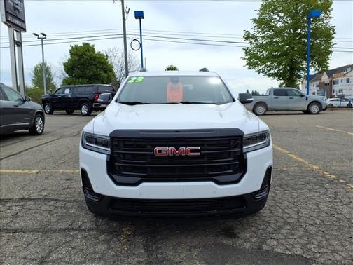 Summit White 2023 GMC Acadia SLE