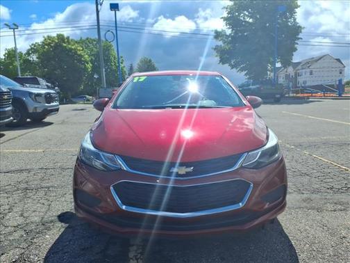 Cajun Red Tintcoat 2017 Chevrolet Cruze LT