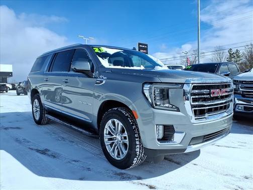 2023 GMC Yukon XL SLT