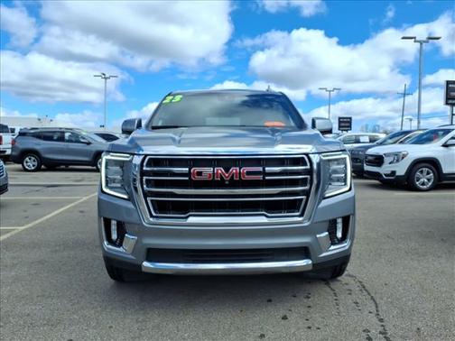 Sterling Metallic 2023 GMC Yukon XL SLT