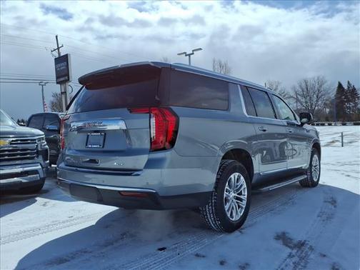 2023 GMC Yukon XL SLT