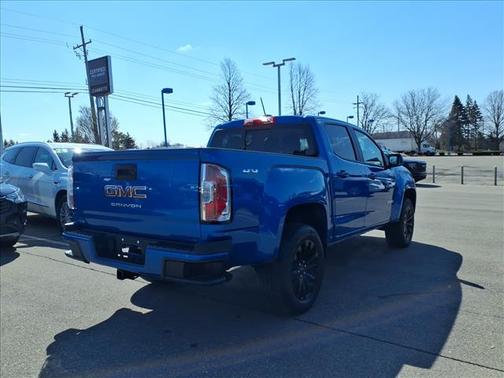 Dynamic Blue Metallic 2022 GMC Canyon Elevation