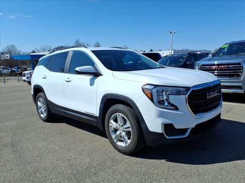 Summit White 2023 GMC Terrain SLE