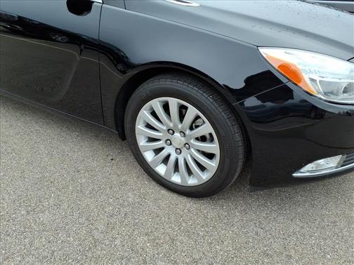2012 Buick Regal Premium 1