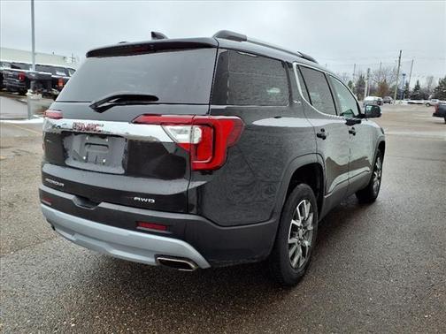 2022 GMC Acadia SLE
