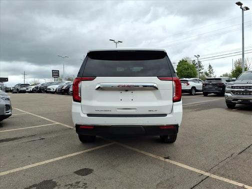 Summit White 2022 GMC Yukon SLT