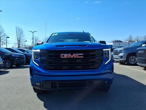 Dynamic Blue Metallic 2024 GMC Sierra 1500 Elevation